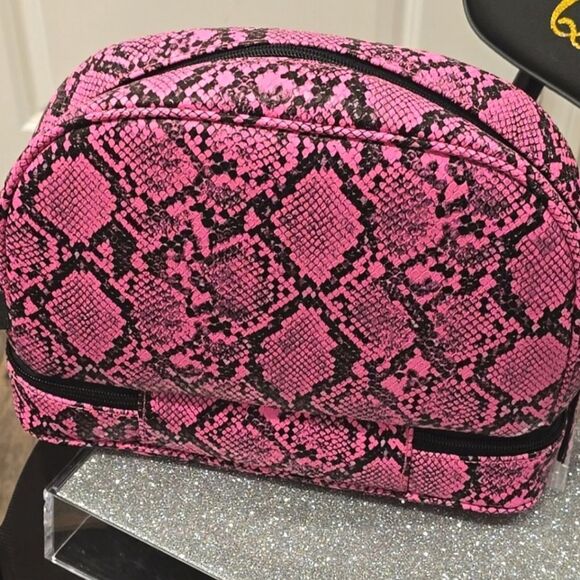 Kendall & Kylie Neon Pink Snakeskin Print Zip Around Travel Cosmetic Case - Picture 5 of 8